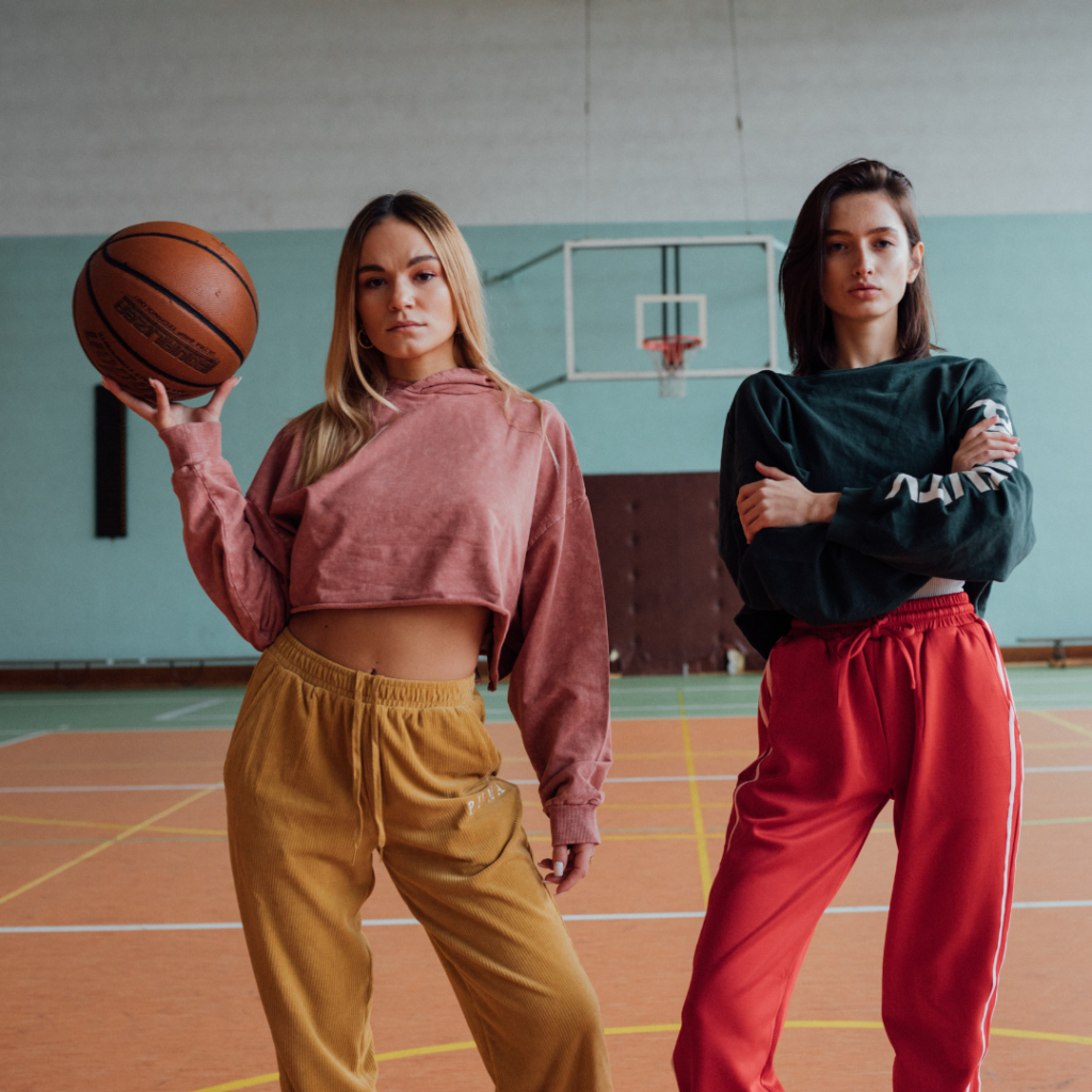 sporty fashion looks for everyday wear