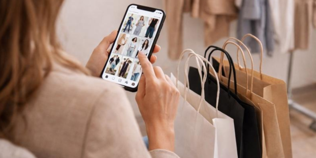 Why Online Reviews Matter in Fashion